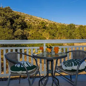 Adriatic Sea View Apartment Trogir