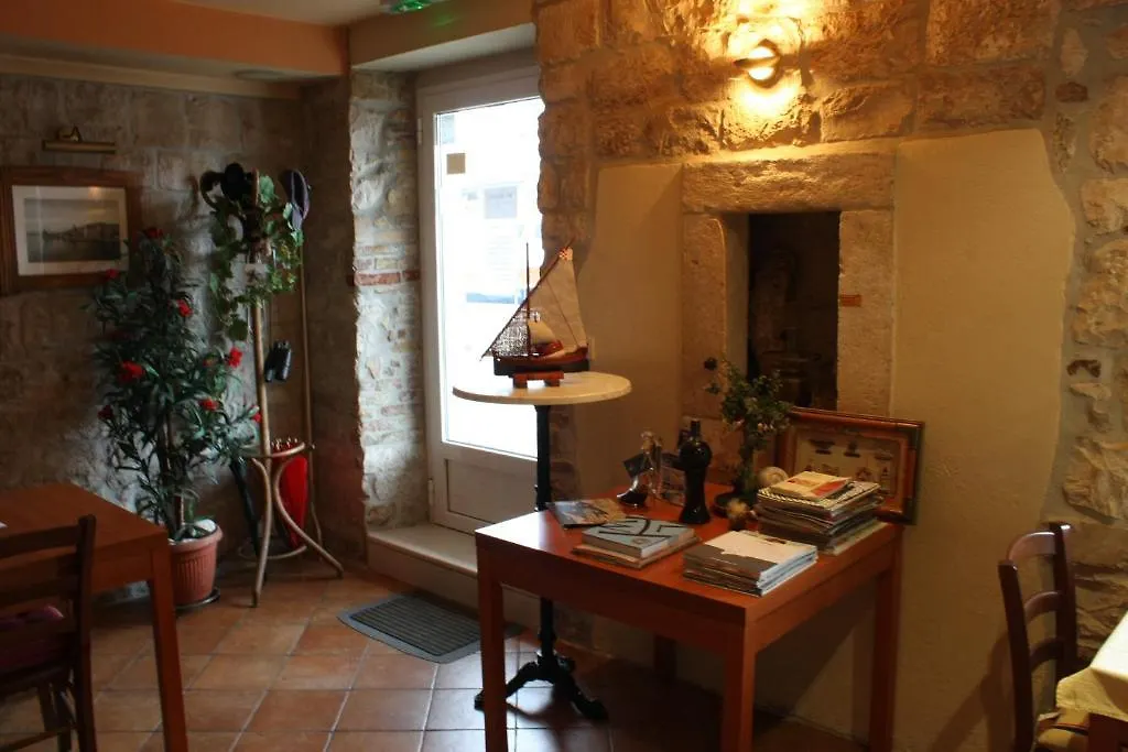 Villa Tudor Trogir 3*,  Kroatien